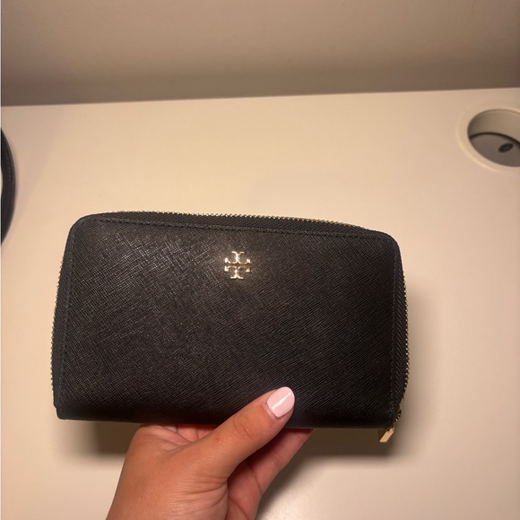 Tory Burch Handbags - Tory Burch Black Zip-Around Wallet with Gold Logo